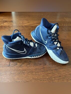 Nike Kyrie 7 TB Midnight Navy White Basketball Shoes DA7767-402 Men's Size 8
